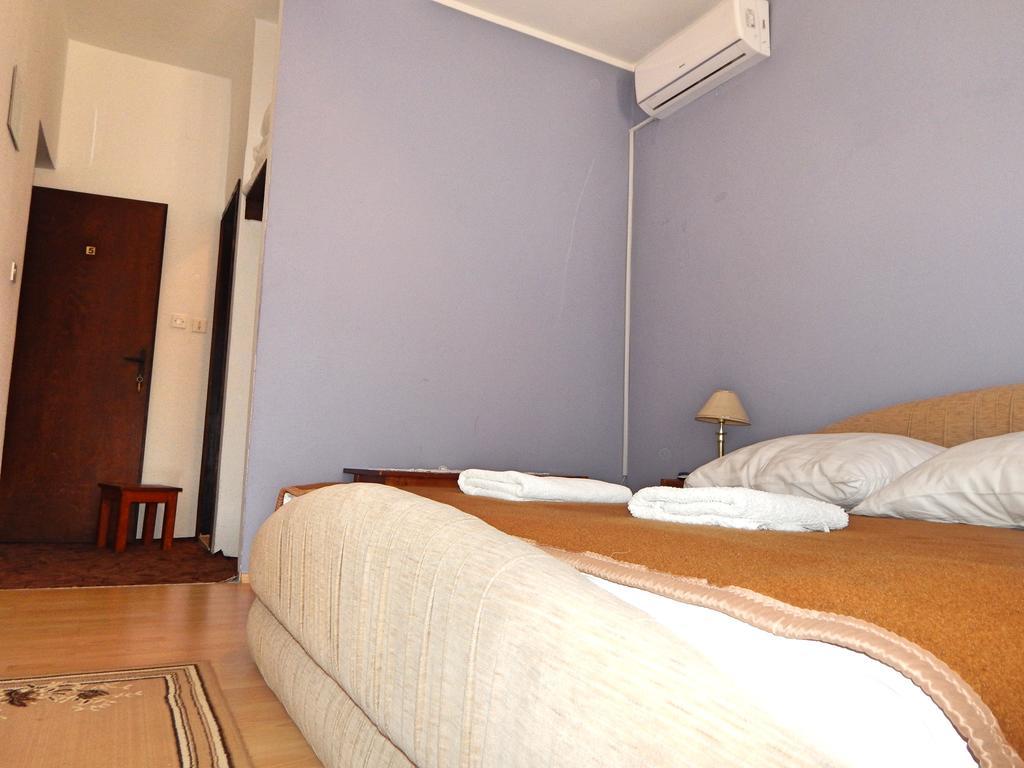 Rooms Camp Marina 로조박 외부 사진